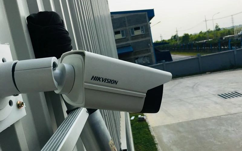 Camera nhà xưởng Hikvision DS-2CD1043G0E-IF