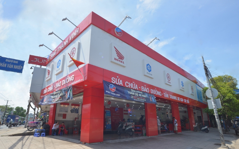 Shop phụ kiện xe máy Phát Thành Vinh