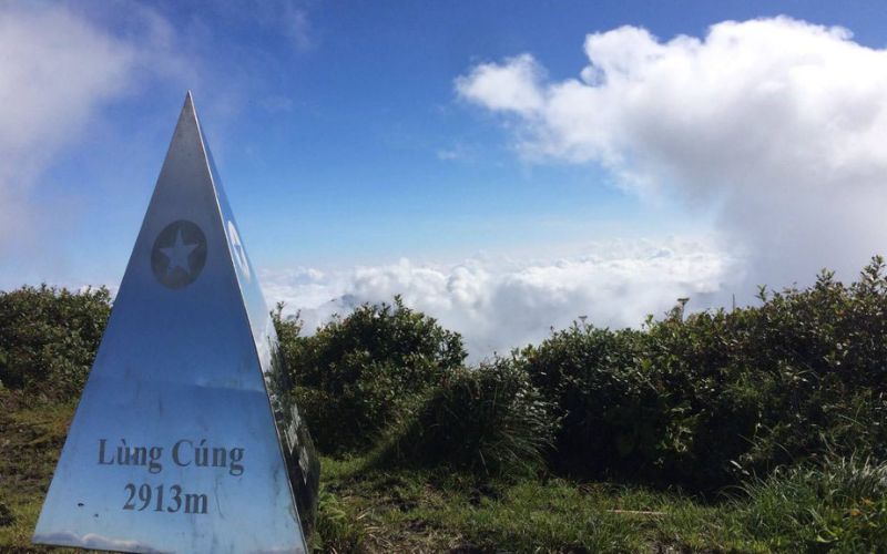 Đỉnh Lùng Cúng