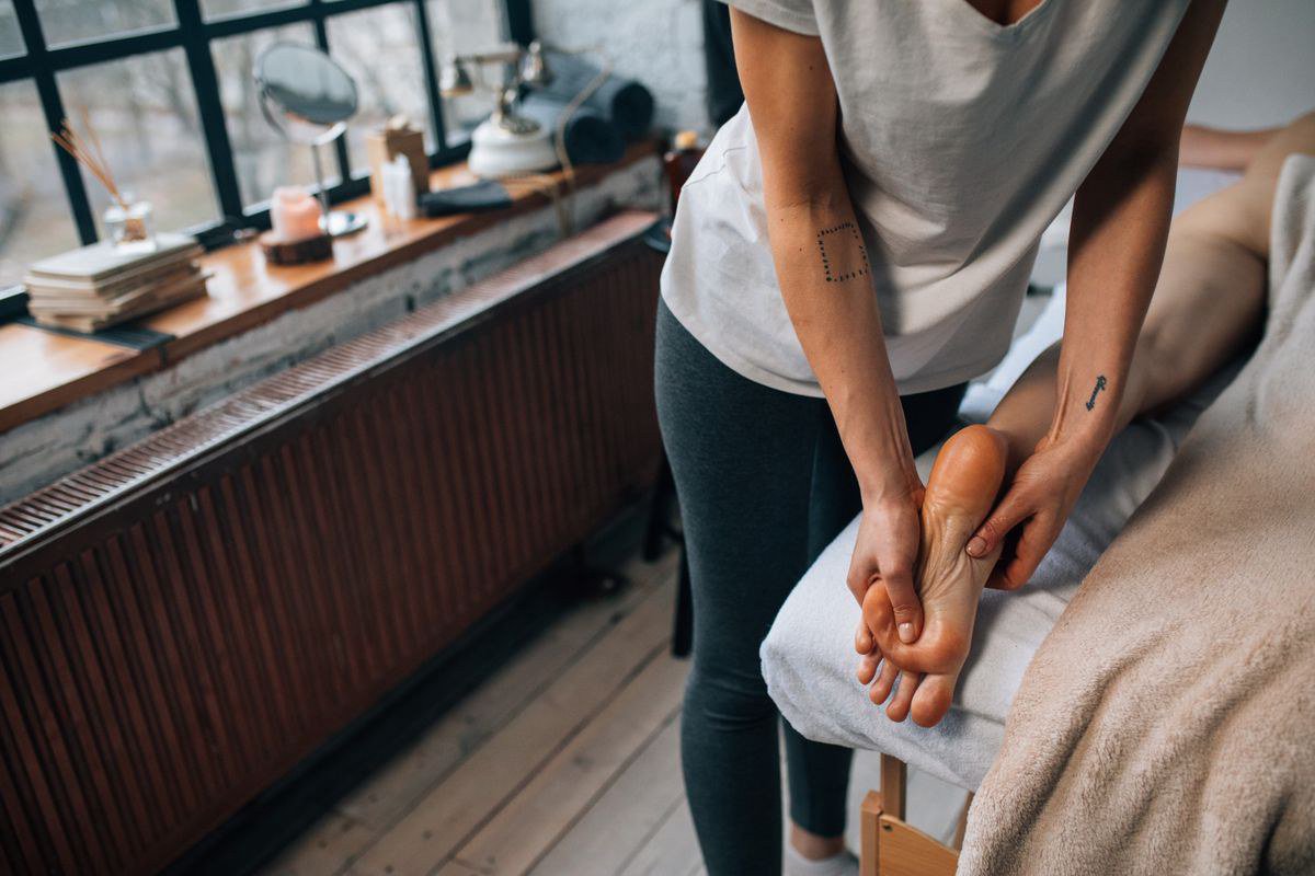 Trải nghiệm thử foot massage sau chuỗi ngày "cắm mặt" vào máy tính Trải nghiệm thử foot massage sau chuỗi ngày "cắm mặt" vào máy tính