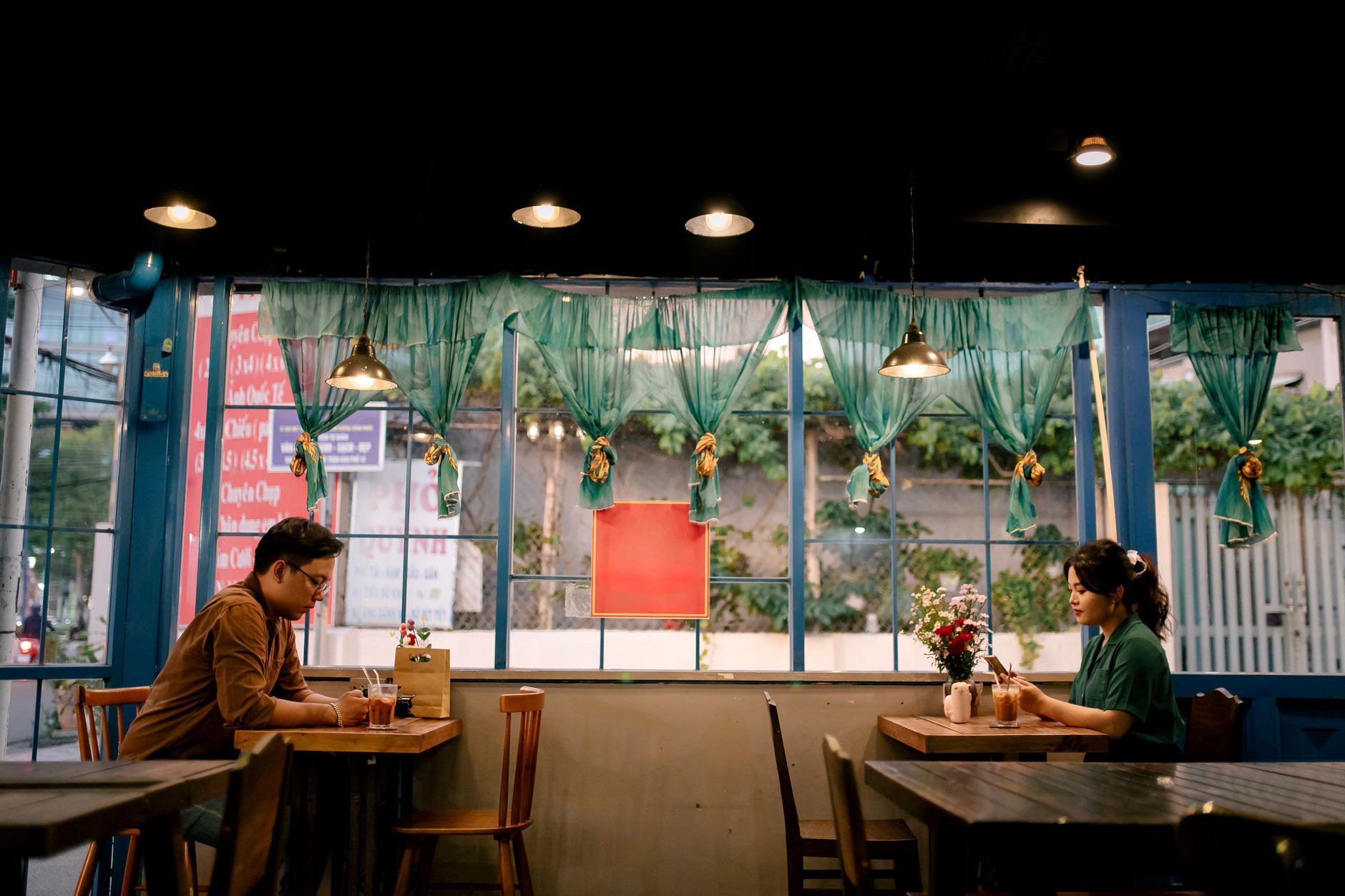 Câu hỏi 1 — Nên đọc review địa điểm dịch vụ ở đâu? Câu hỏi 1 — Nên đọc review địa điểm dịch vụ ở đâu?